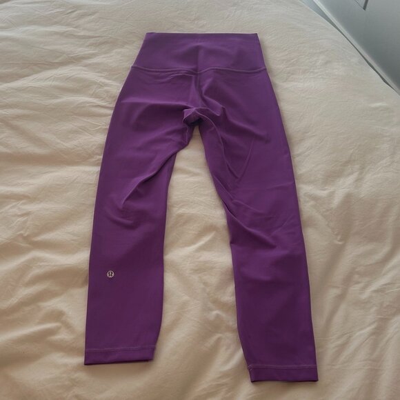 Magenta Lululemon Leggings, Size 6. - Picture 3 of 4